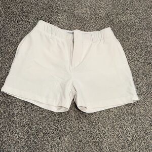 Under Armour Women’s White Golf Shorts size 2